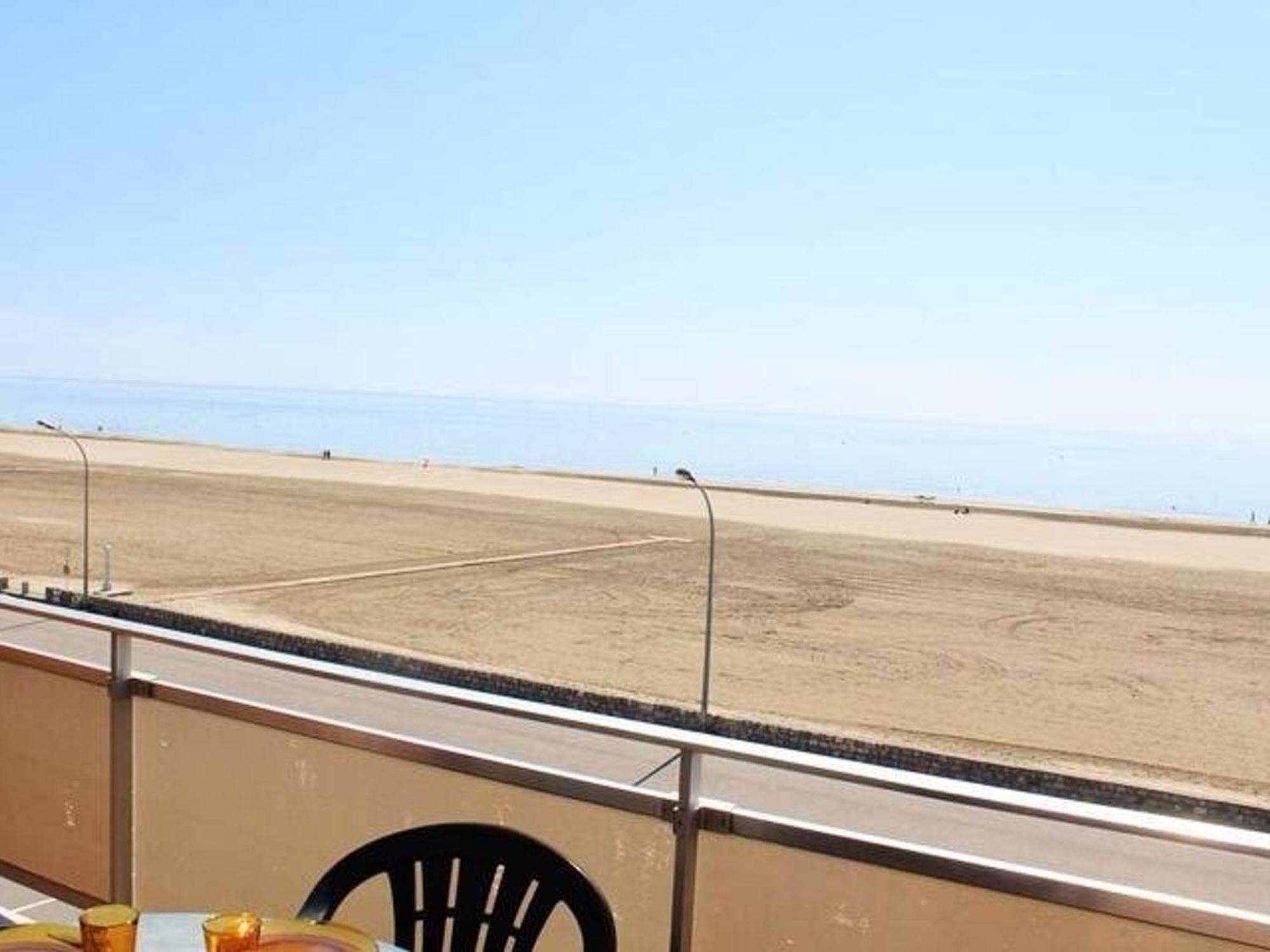 Appartement 3 Pieces Avec Parking, A 10M De La Plage - 6 Couchages - Fr-1-229C-171 Port-la-Nouvelle Exterior photo